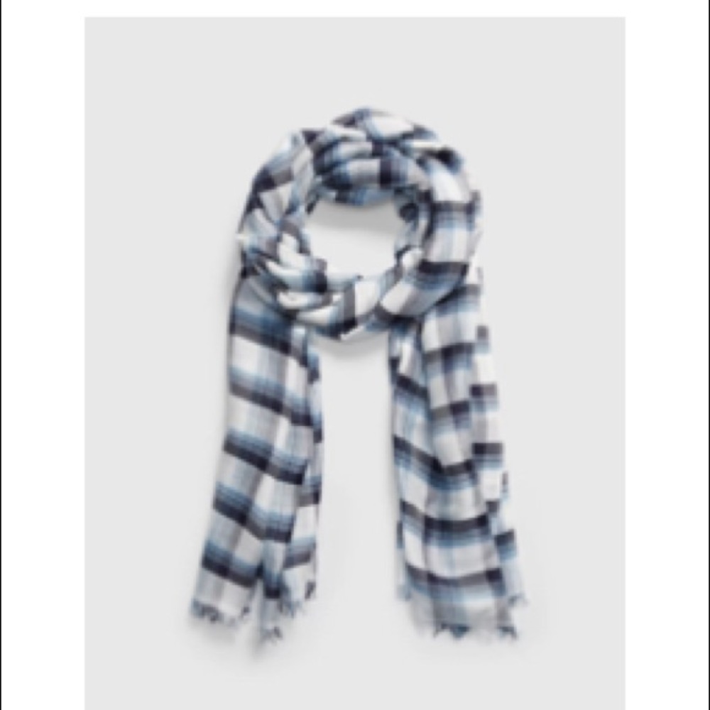 Beautiful Blue and White Lane Bryant Dress Scarf
